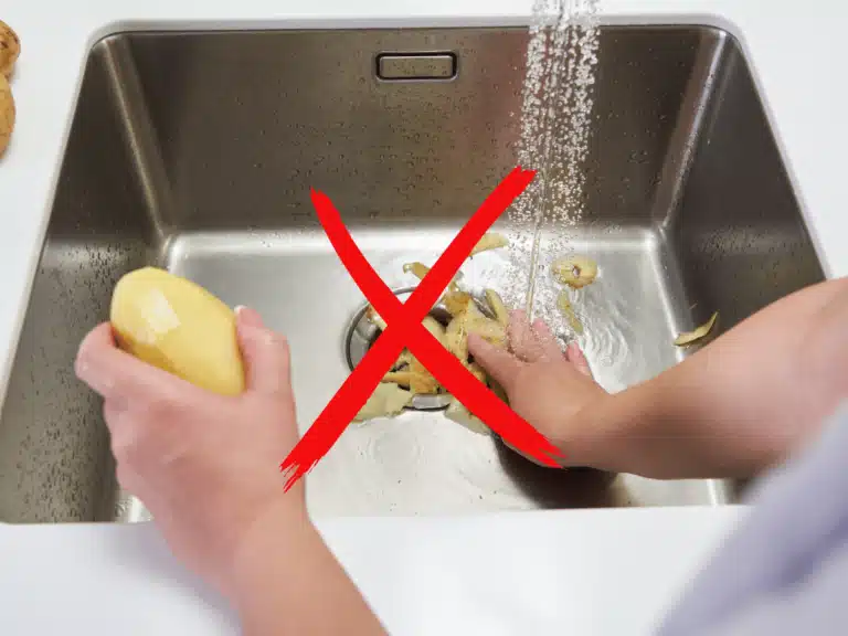 clog-kitchen-sink-cooking-potato-peels-hendrix-1-768×576